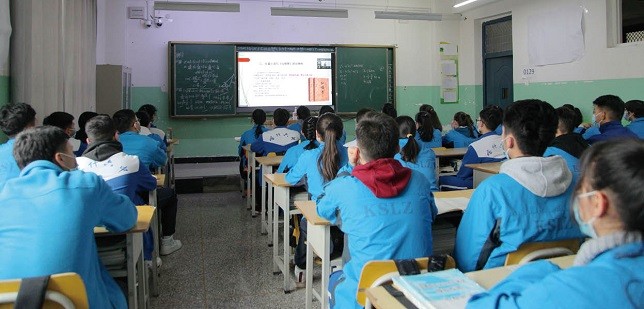 新疆喀什第六中学图片