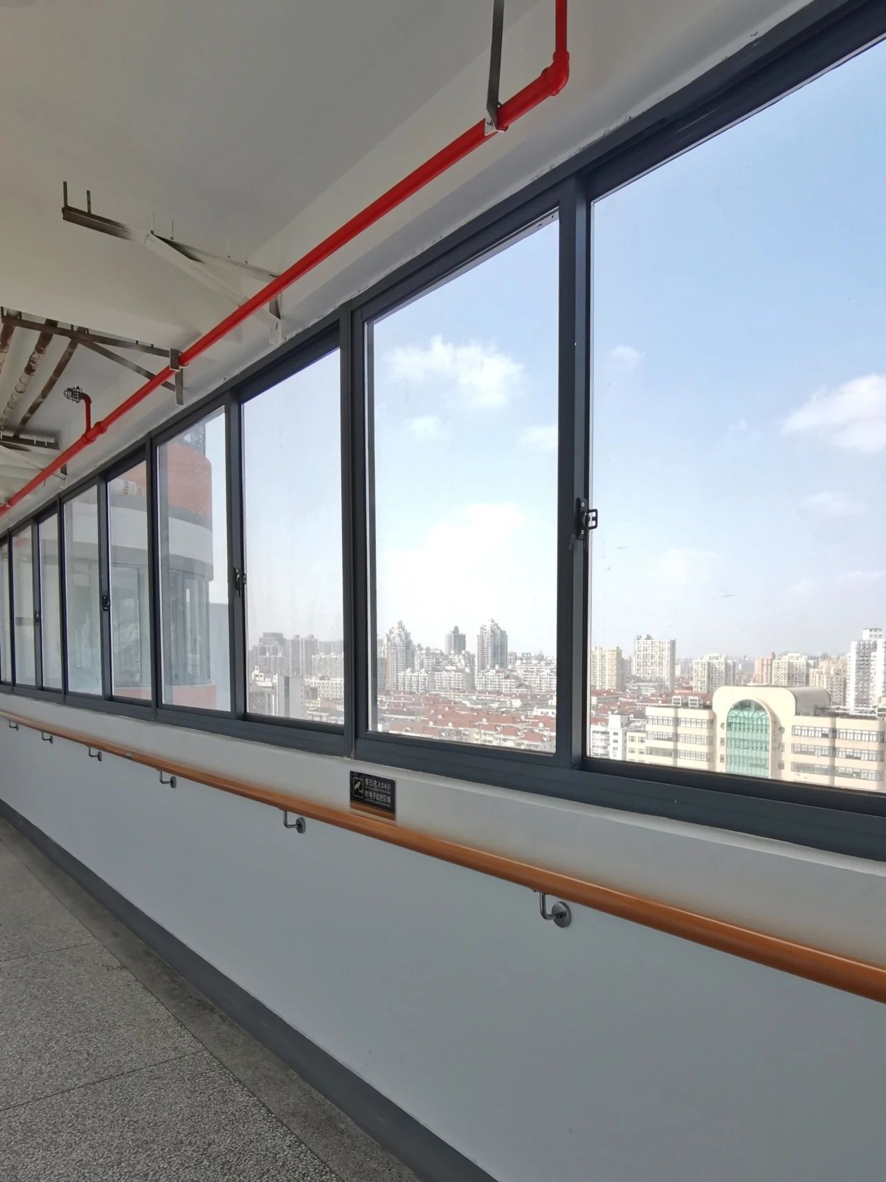 长宁这幢30多岁的大楼精品改造焕然一新居民太享受了